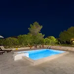Liuba Casa de Férias