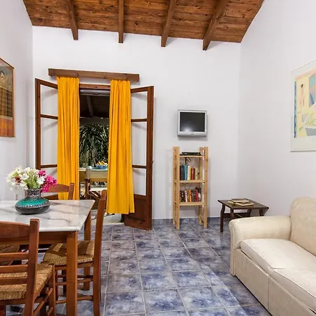 Holiday home Liuba Vasilikos (Zakynthos)