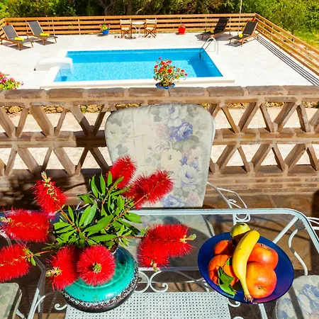 Holiday home Liuba *