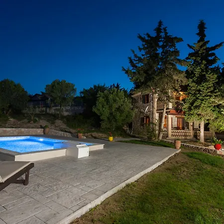 Holiday home Liuba